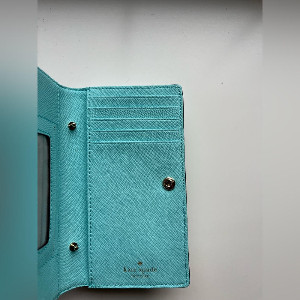 Kate Spade wallet - Picture 4 of 5